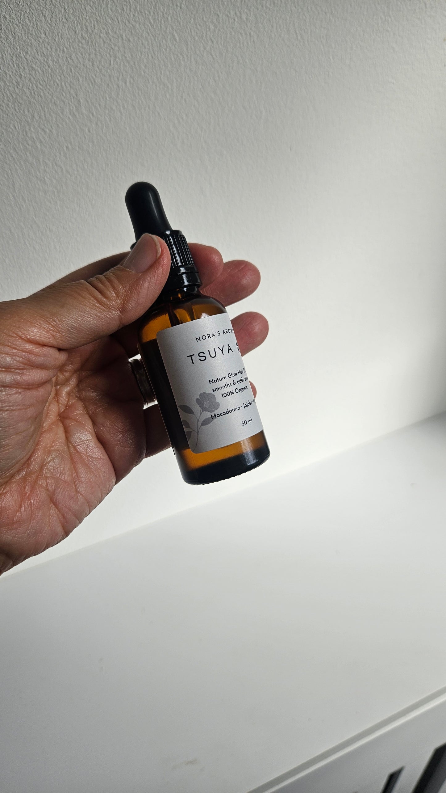 Tsuya 艶 – Nature Glow Hair Oil (30ml)